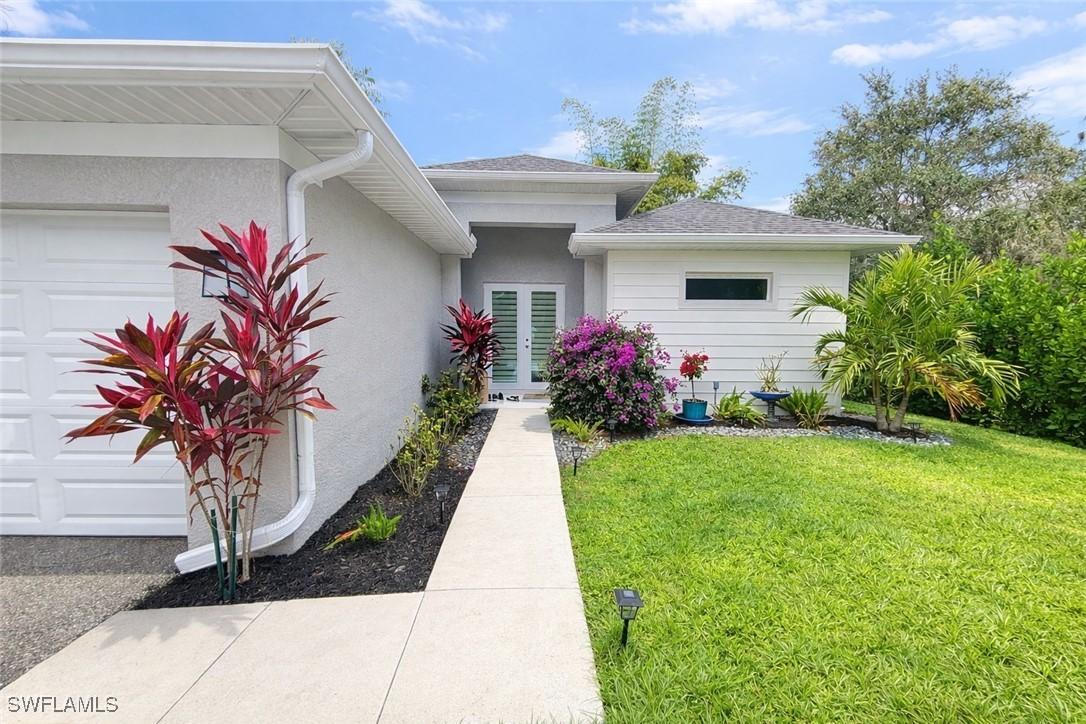 2983 6th St., Naples, FL 34120