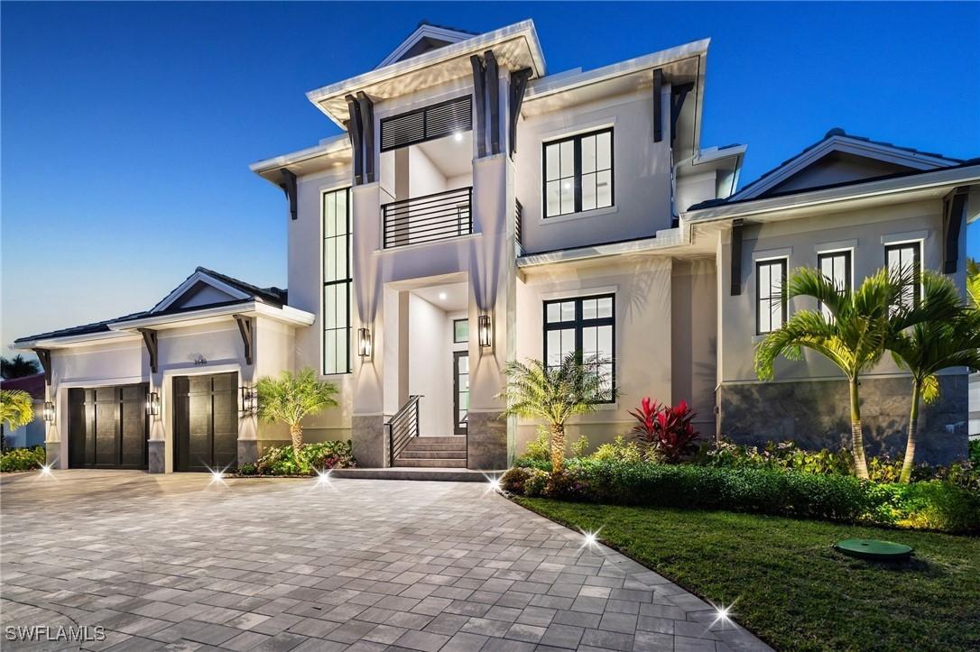 3540 Crayton Rd., Naples, FL 34103