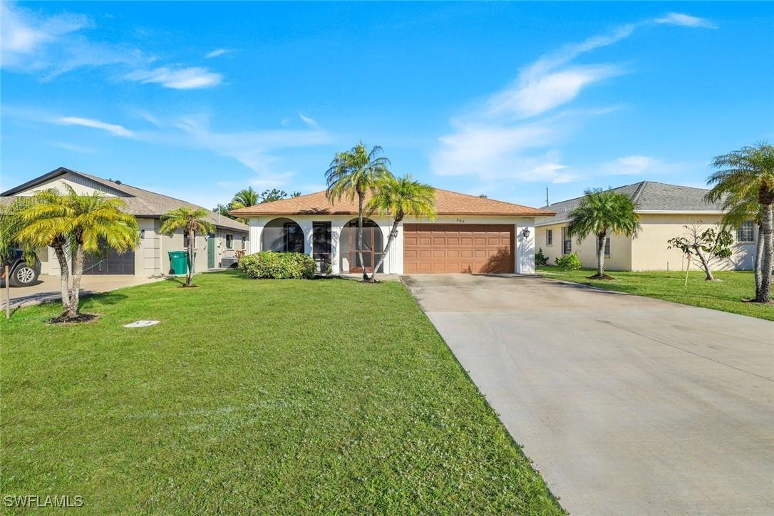 589 98th Ave., Naples, FL 34108