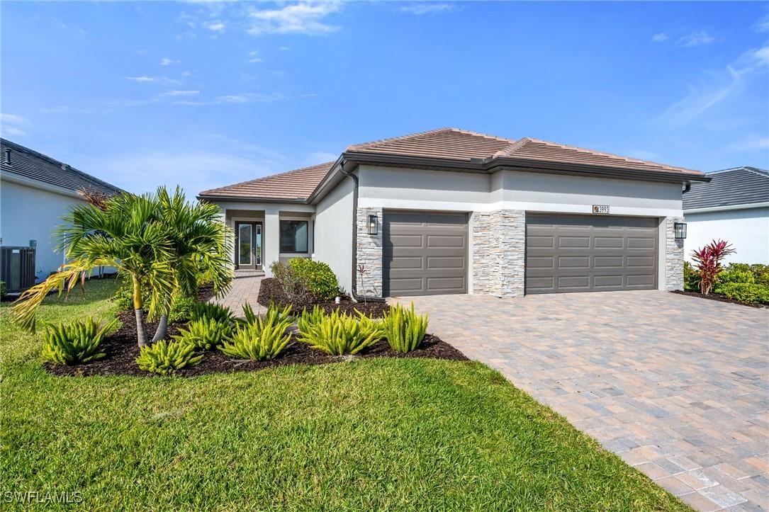 3993 Perseus St., Naples, FL 34120