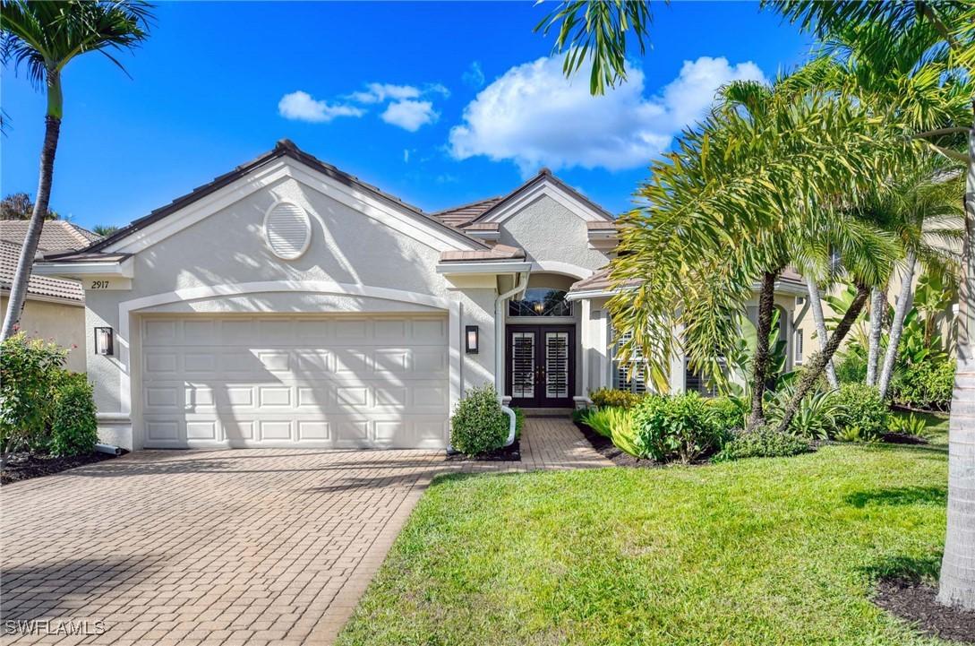 2917 Lone Pine Ln., Naples, FL 34119
