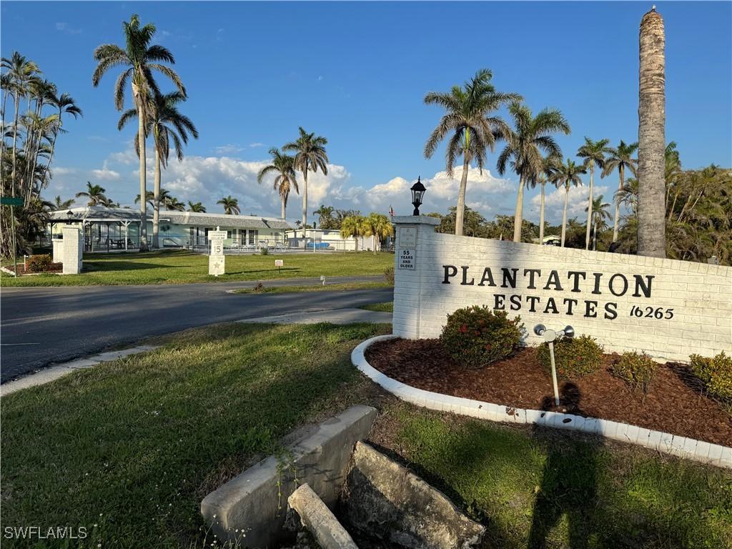 89 Sycamore Ln., Fort Myers, FL 33908