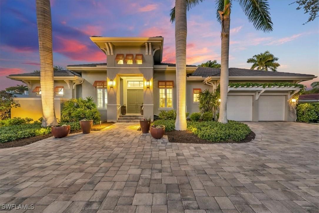 455 Bow Line Dr., Naples, FL 34103