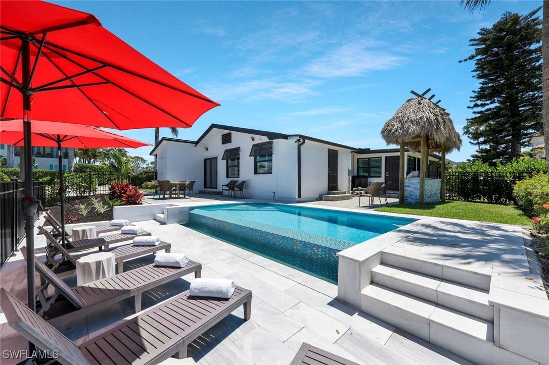 493 Willet Ave., Naples, FL 34108