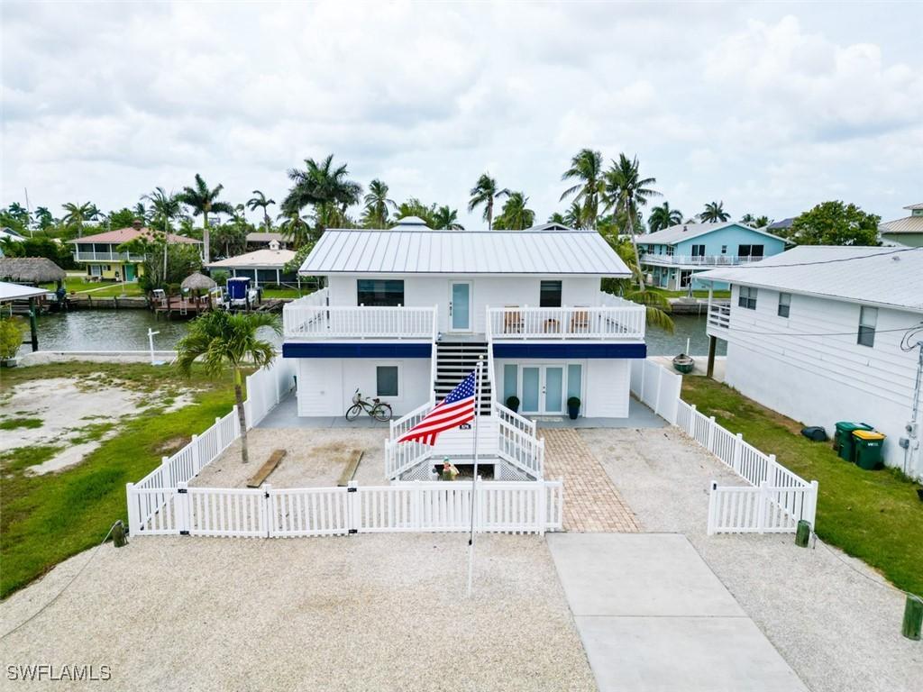 576 Coconut Ave., Goodland, FL 34140