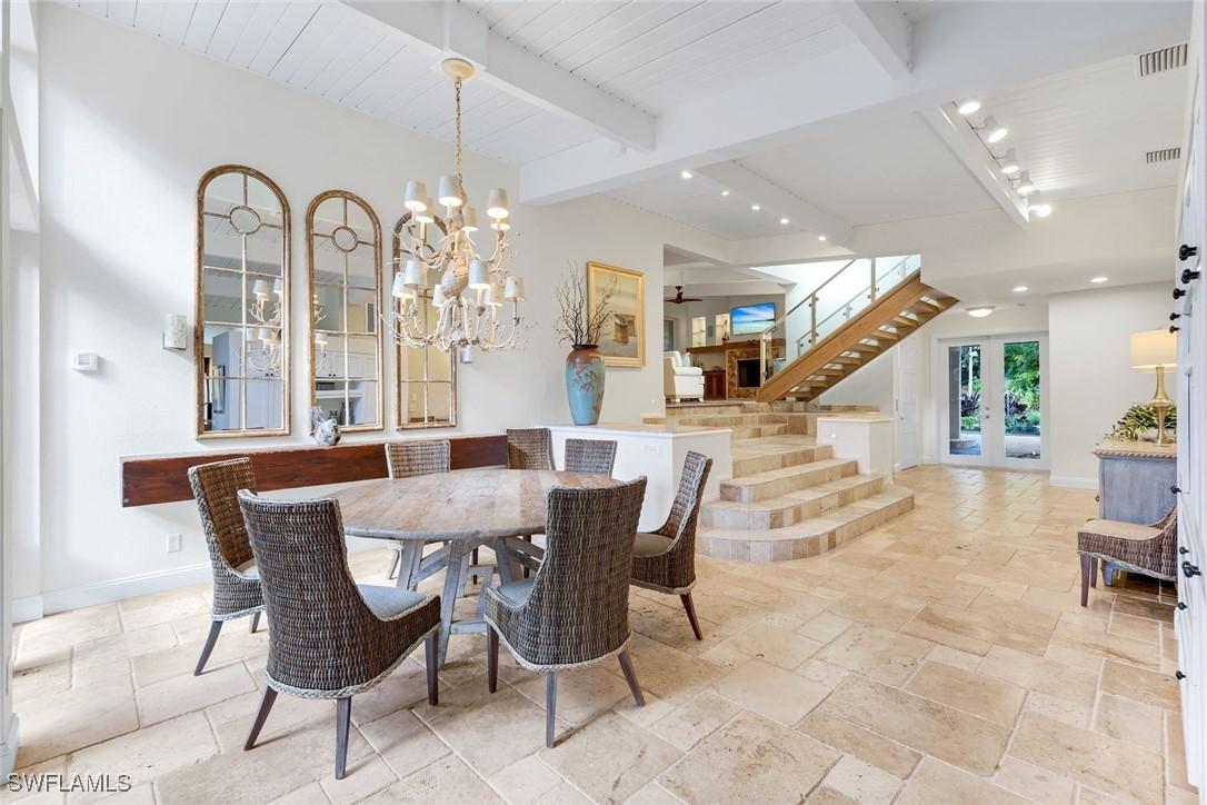 210 Central Ave., Naples, FL 34102