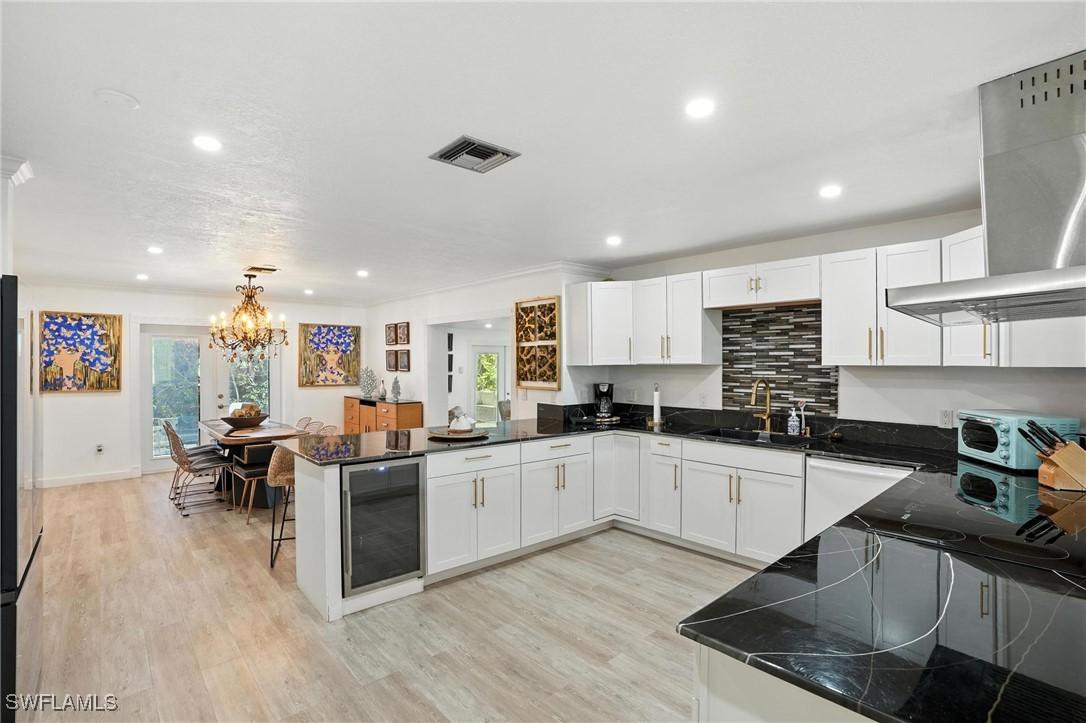 3571 Santiago Way, Naples, FL 34105