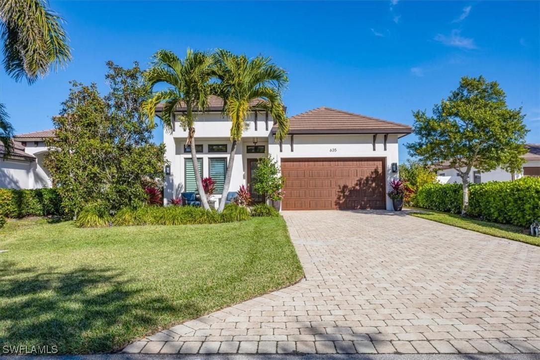 635 96th Ave., Naples, FL 34108