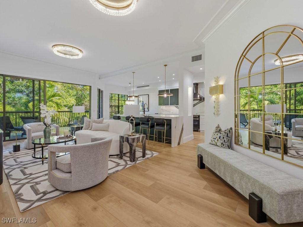 705 10th St. #202, Naples, FL 34102