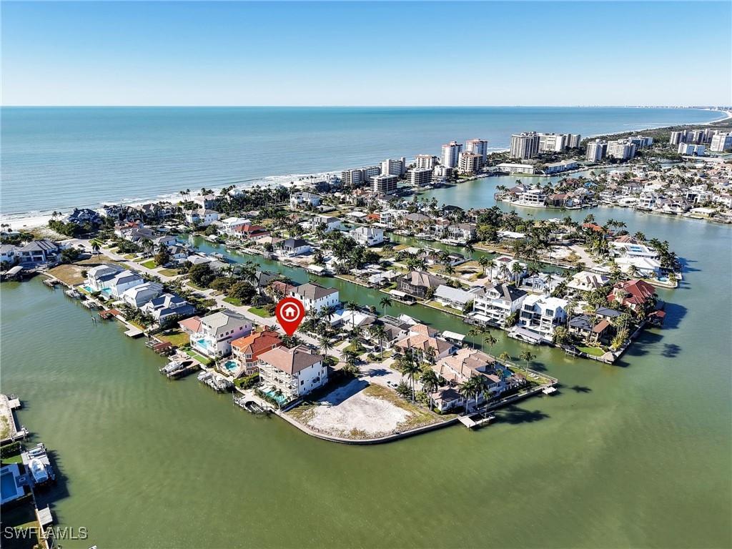 264 Bayview Ave., Naples, FL 34108