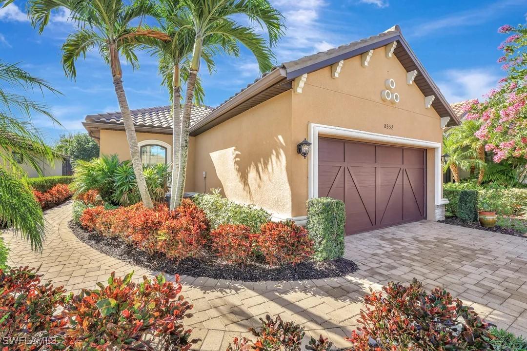 8332 Lucello Ter., Naples, FL 34114