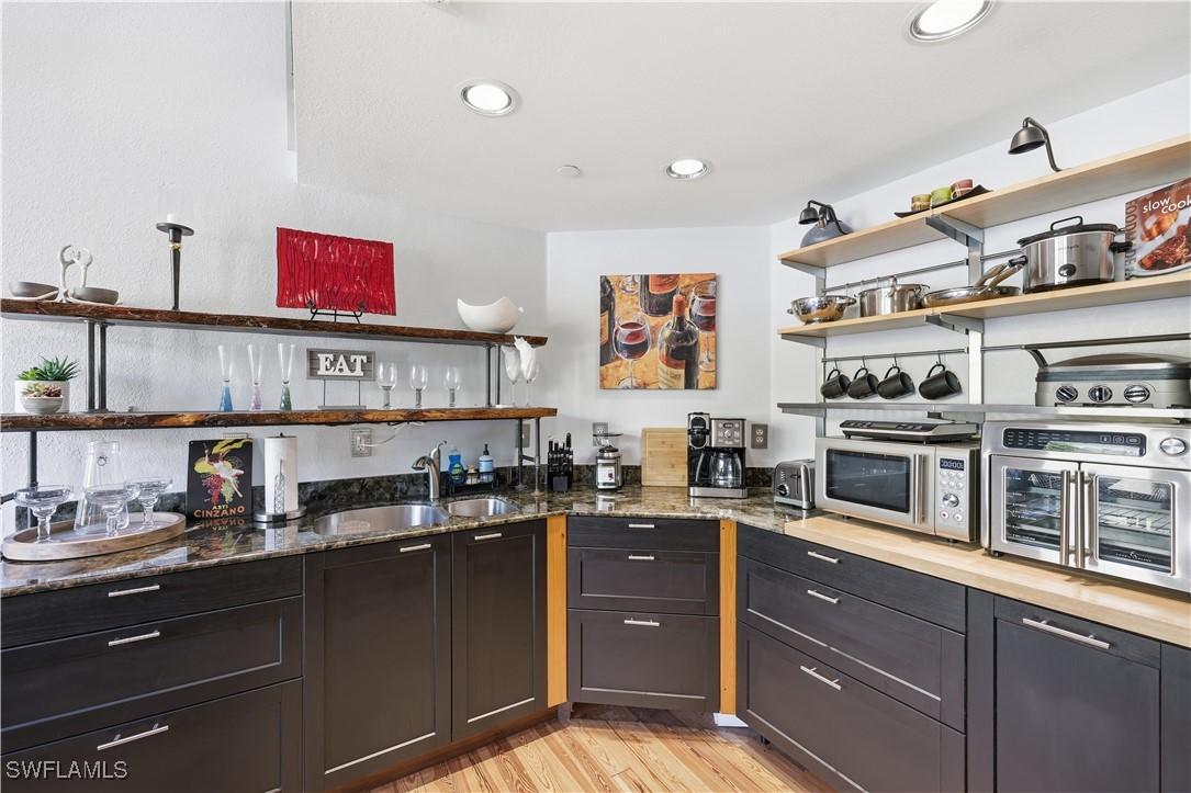 2260 1st St. #210, Fort Myers, FL 33901