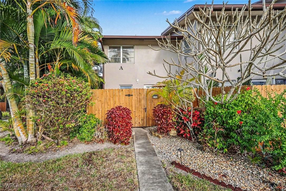 180 Cypress Way #A103, Naples, FL 34110