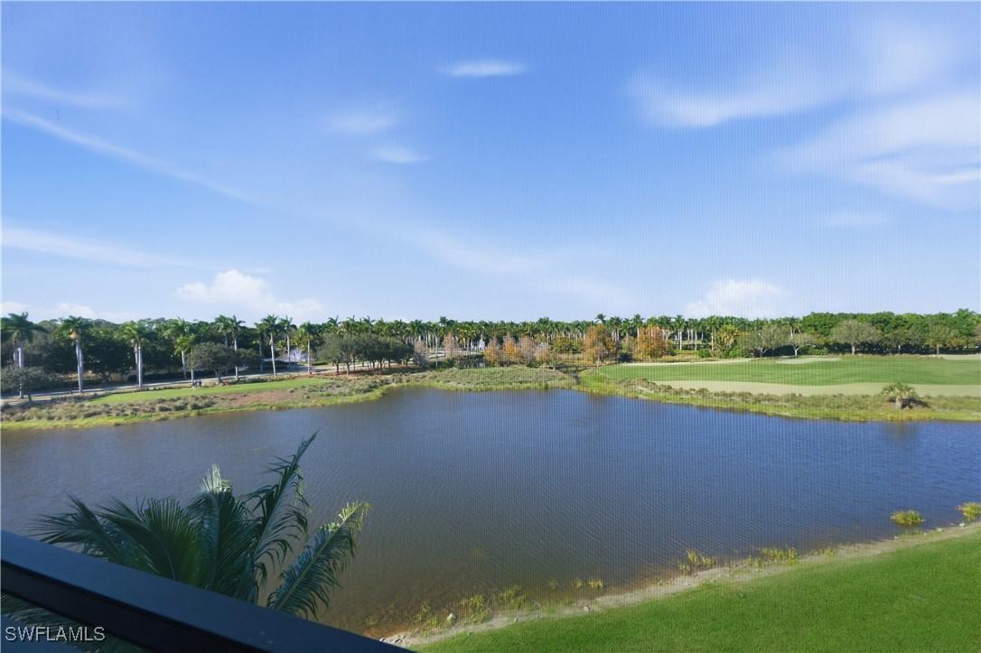 2555 Marquesa Royale Ln. #1, Naples, FL 34109