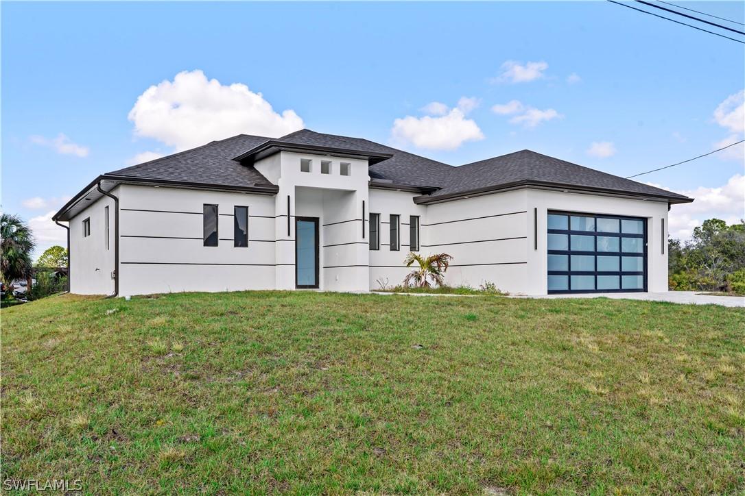 912 Bell Blvd., Lehigh Acres, FL 33974