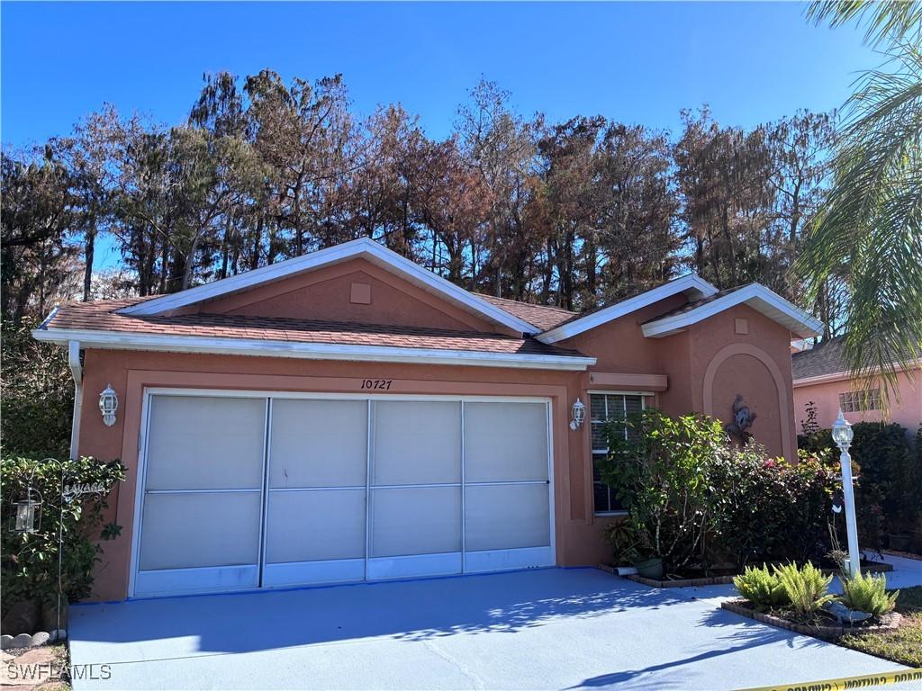 10727 Maui Cir., Estero, FL 33928