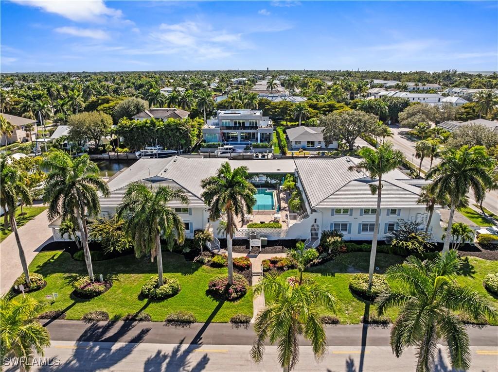 320 14th Ave. #320B, Naples, FL 34102