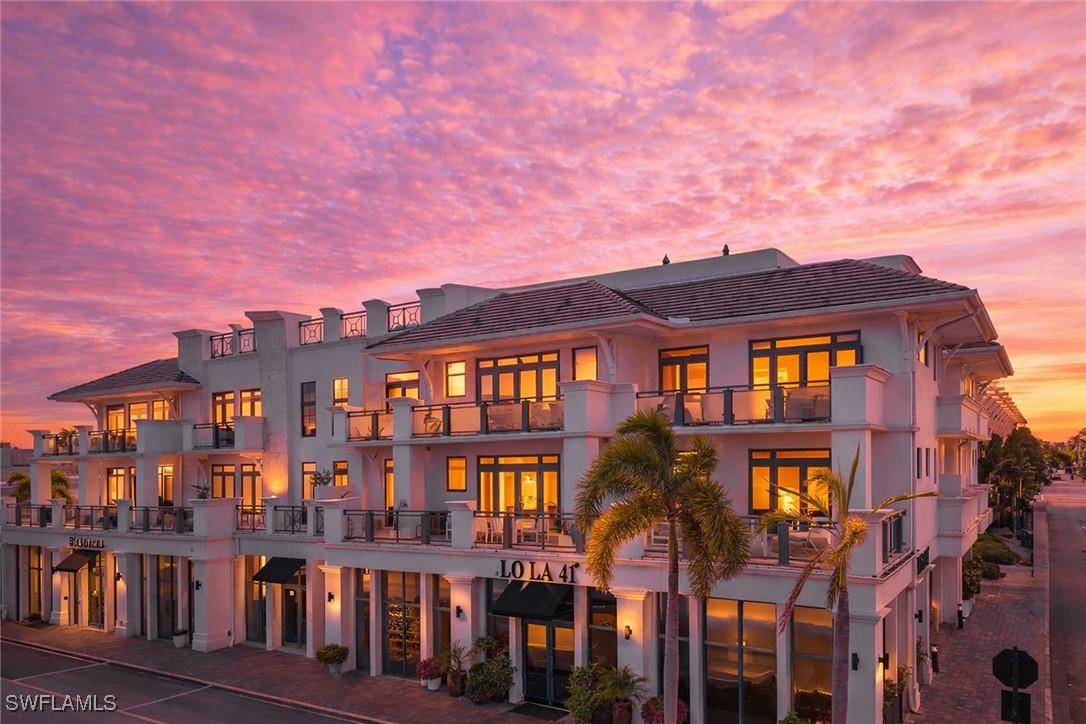 875 6th Ave. #203, Naples, FL 34102