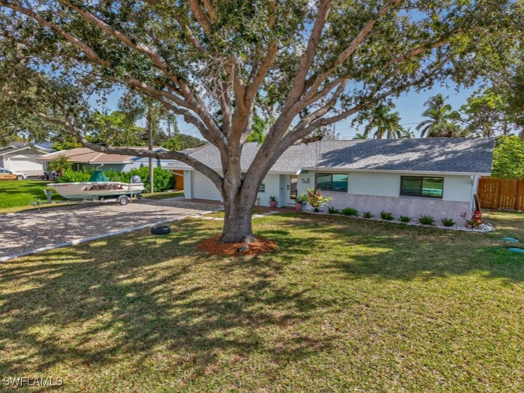 4791 Palmetto Ter., Estero, FL 33928
