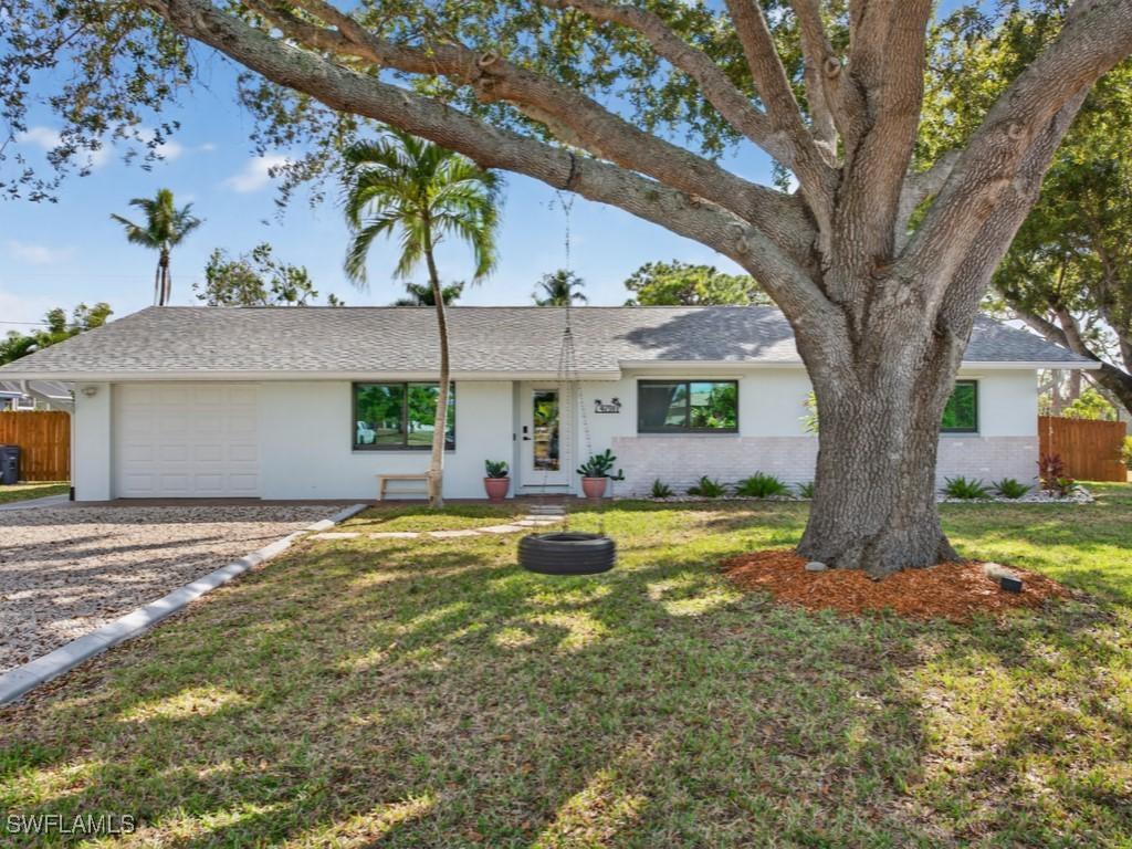 4791 Palmetto Ter., Estero, FL 33928