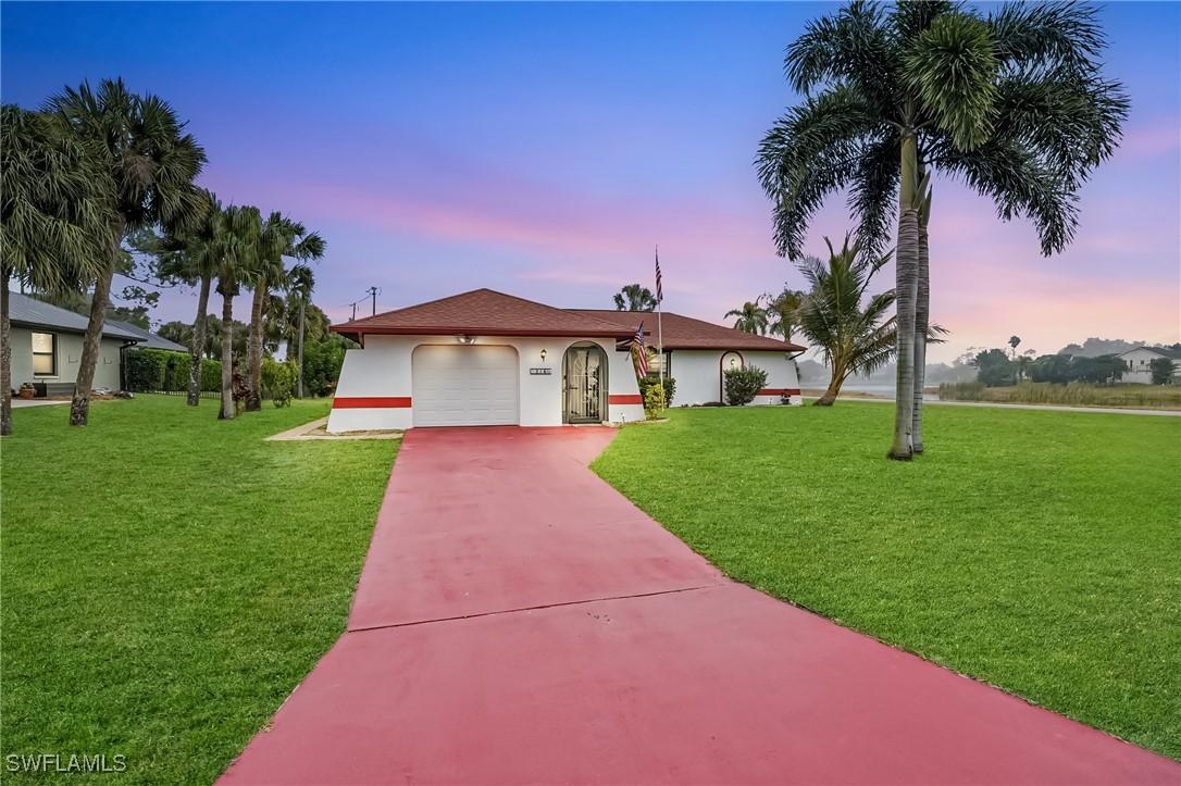 516 Roosevelt Ave., Lehigh Acres, FL 33936