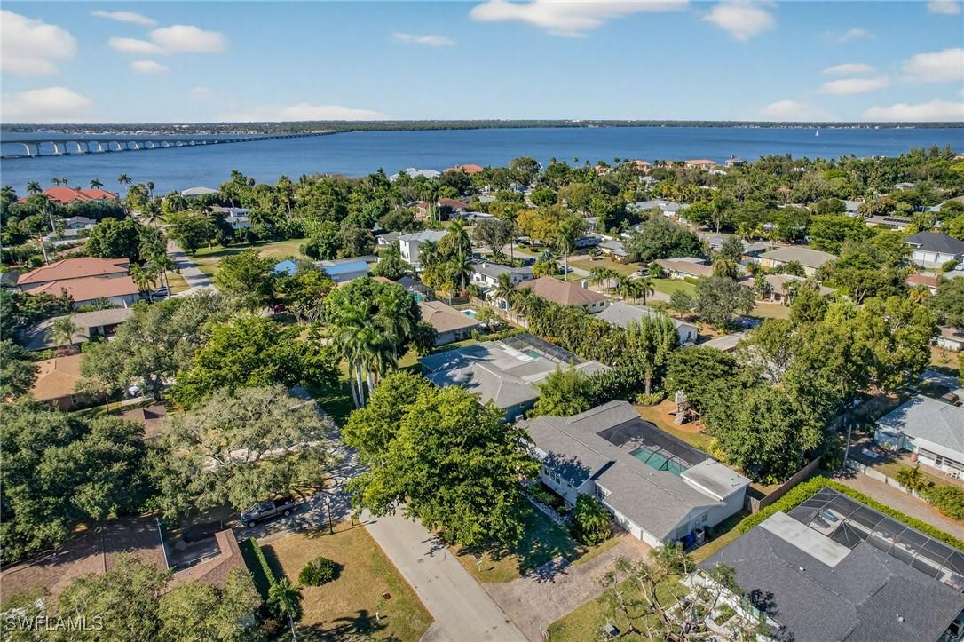 1343 Jambalana Ln., Fort Myers, FL 33901