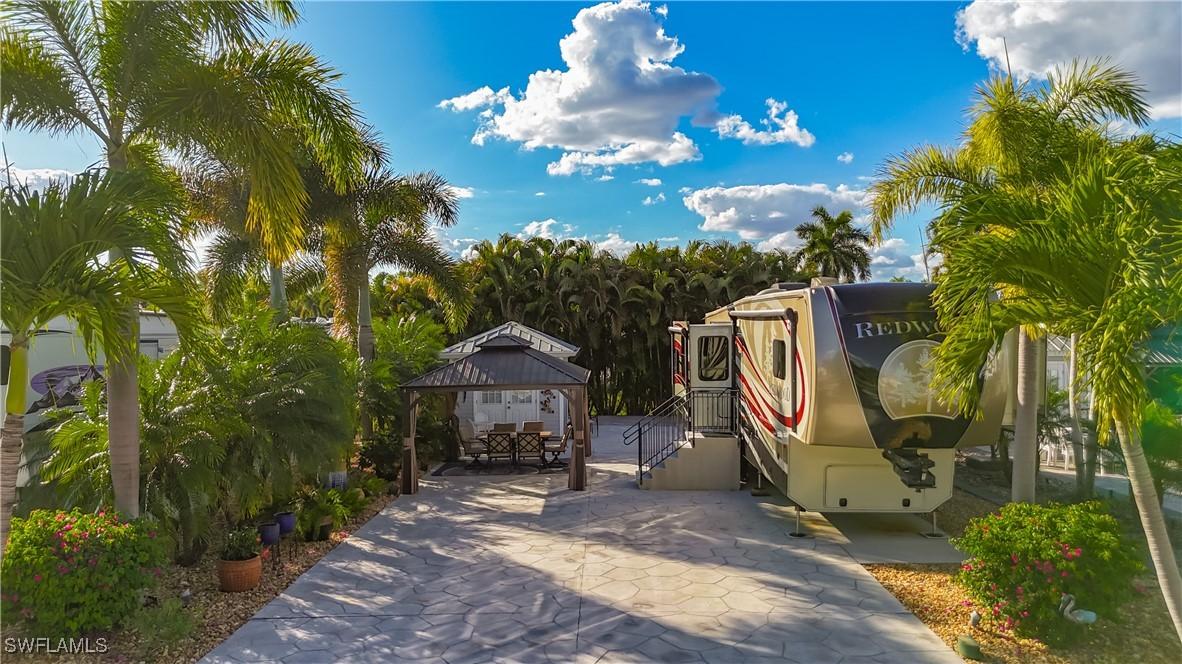 10449 Nightwood Dr., Fort Myers, FL 33905