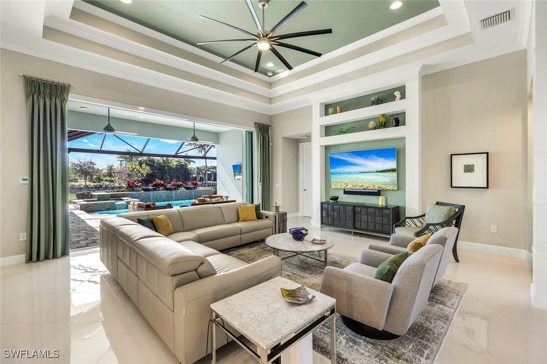 5750 Clarendon Dr., Naples, FL 34113