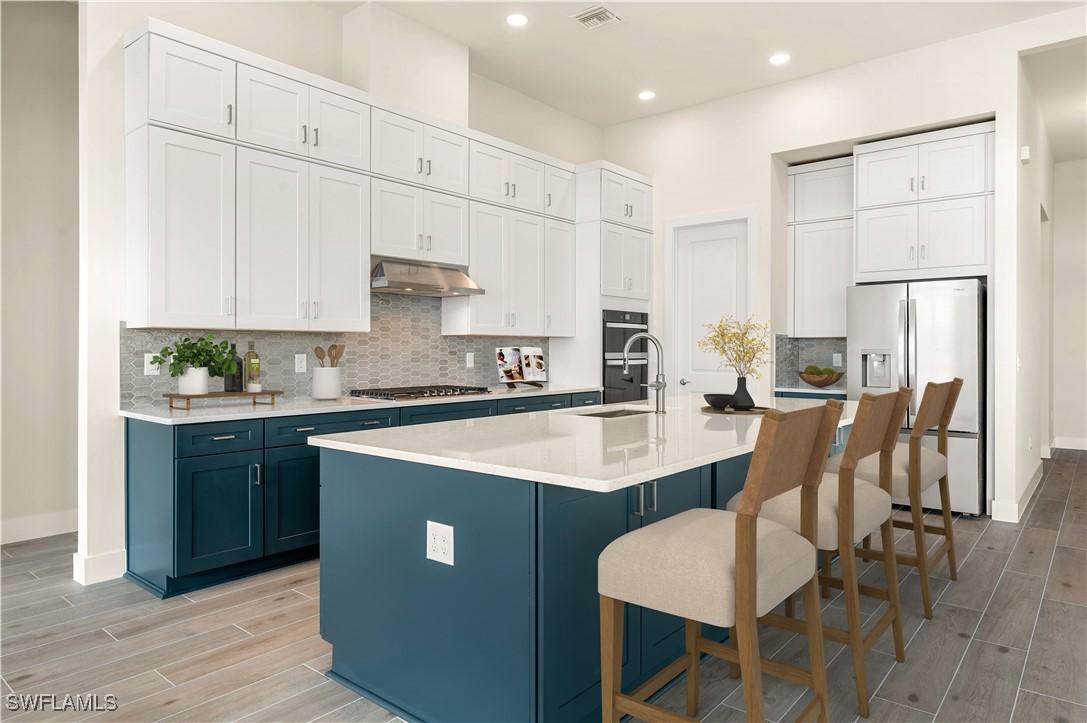 8717 Driftwood Dr., Naples, FL 34114