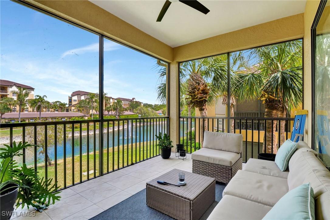 190 Vintage Cir. #202, Naples, FL 34119