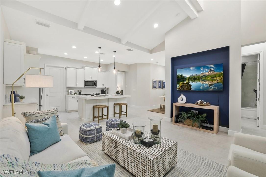 7060 Saona Ct., Naples, FL 34113