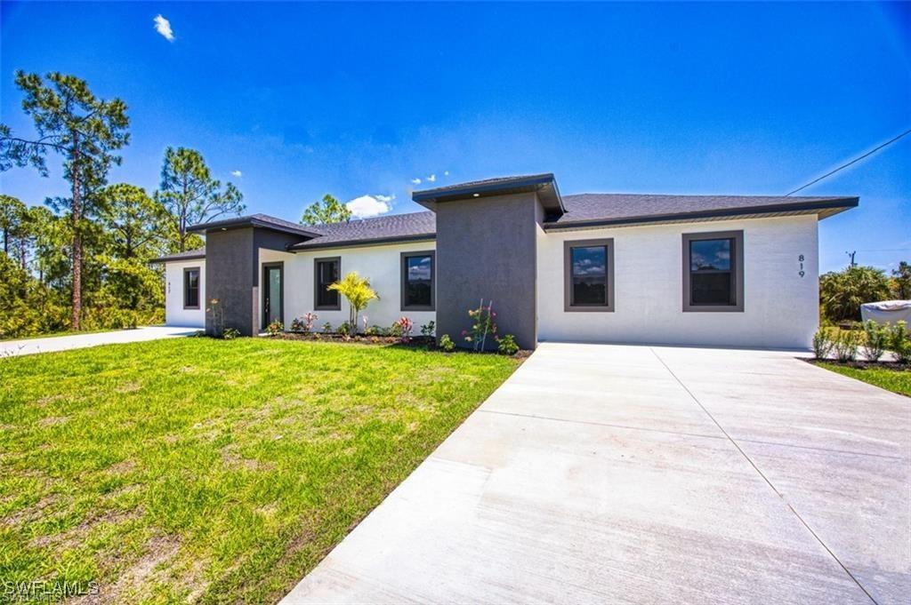 817/819 Eisenhower Blvd., Lehigh Acres, FL 33974