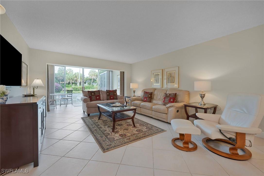 215 Cypress Way #C4, Naples, FL 34110