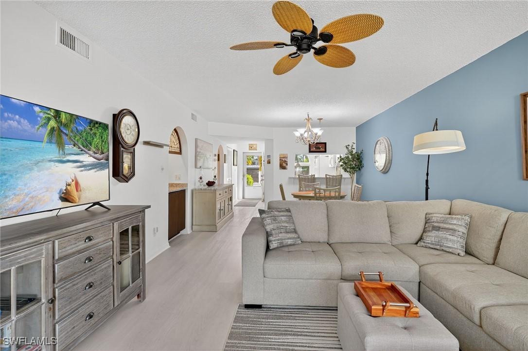 705 Augusta Blvd. #705-4, Naples, FL 34113