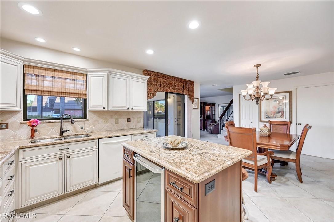 185 Lake Point Ln. #8B, Naples, FL 34112