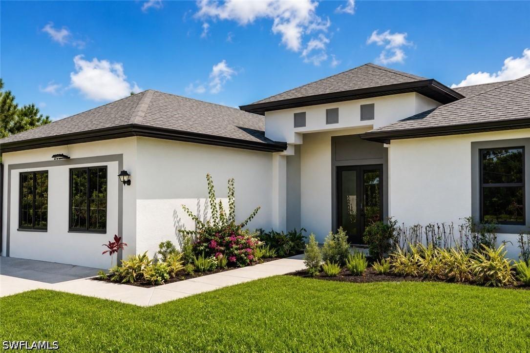 2992 41st Ave., Naples, FL 34120