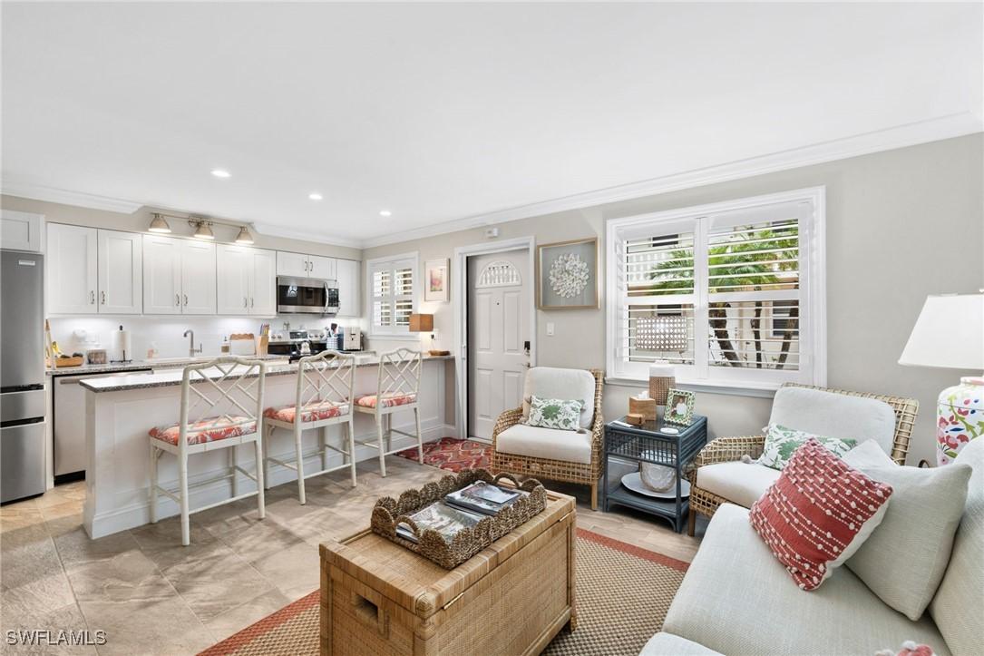 980 7th Ave. #108, Naples, FL 34102