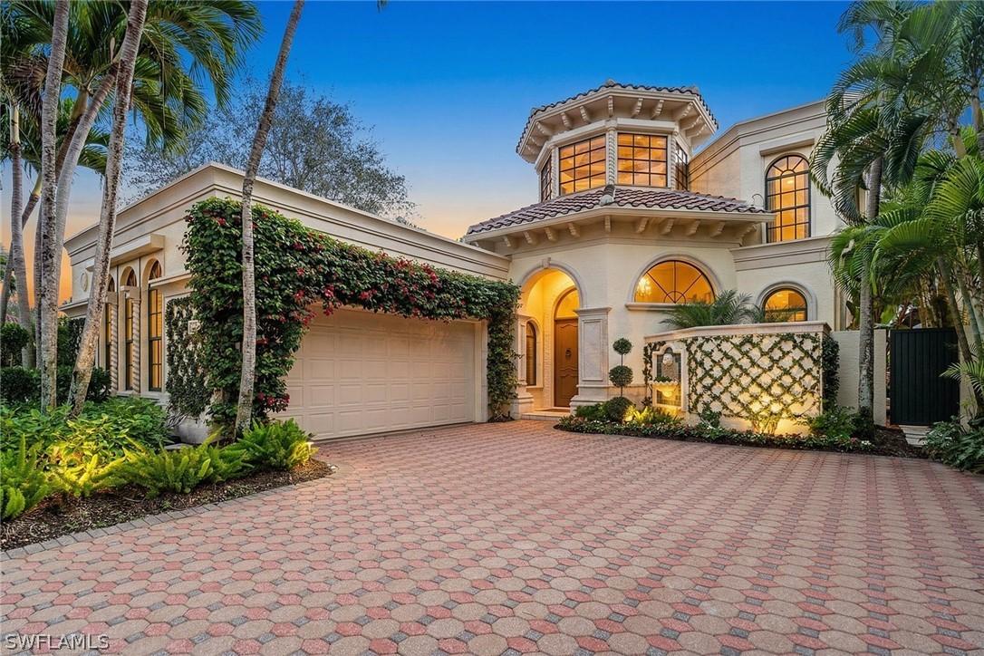 248 Point Salerno, Naples, FL 34108