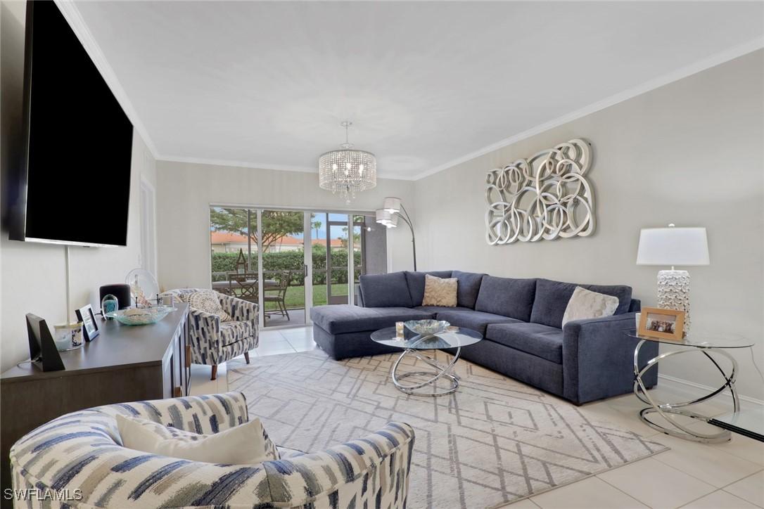 7831 Regal Heron Cir. #101, Naples, FL 34104