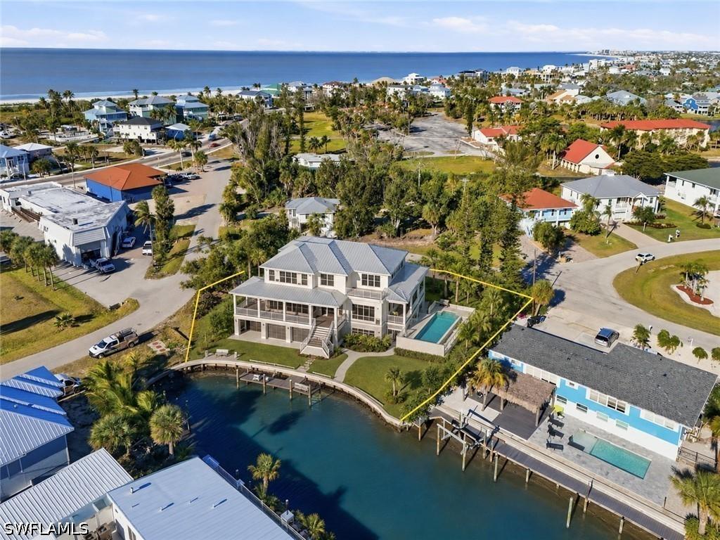 75 Mound Rd., Fort Myers Beach, FL 33931