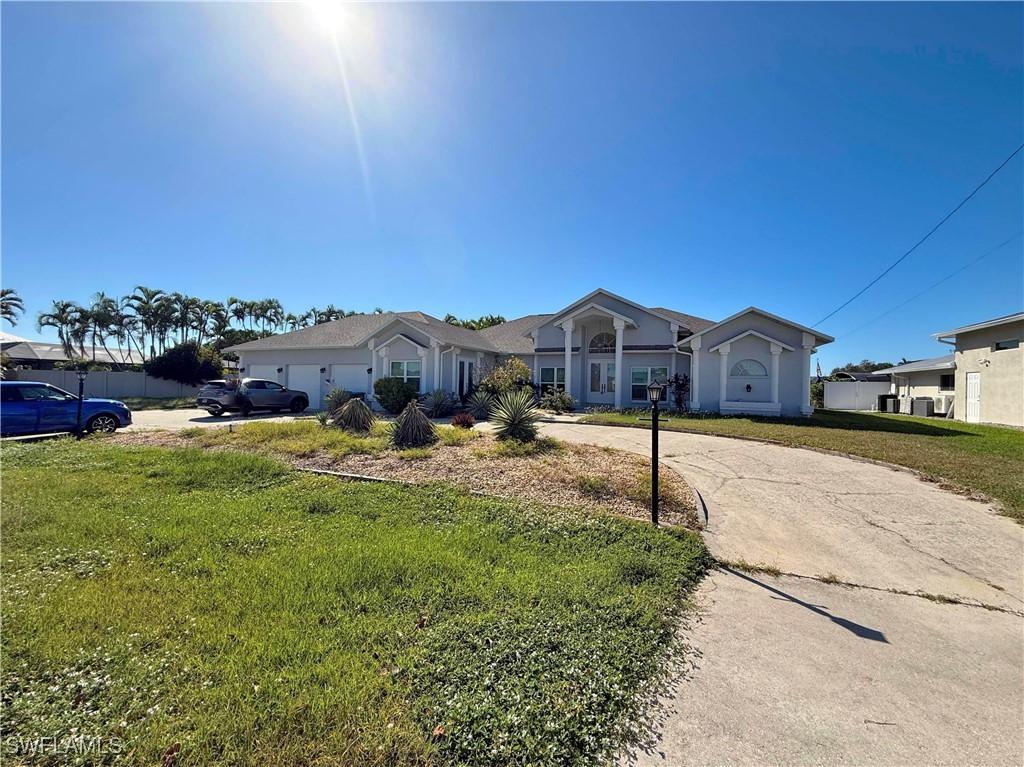 2124 Cornwallis Pkwy., Cape Coral, FL 33904