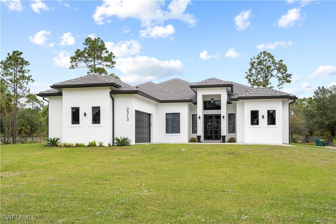 2313 6th Ave., Naples, FL 34117