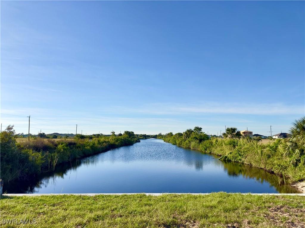 3936 NW 40th Ter., Cape Coral, FL 33993