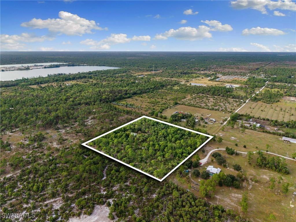 630 Pioneer Tr., Naples, FL 34117