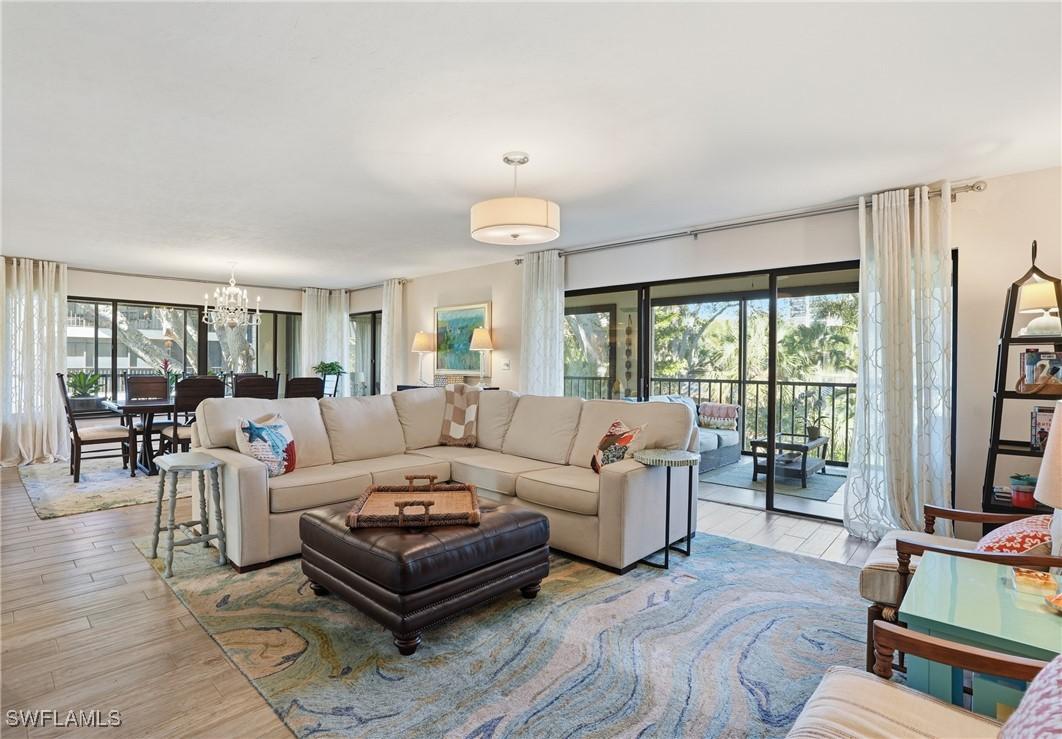 5950 Pelican Bay Blvd. #125, Naples, FL 34108