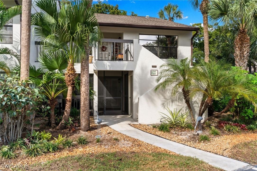 1818 Kings Lake Blvd. #103, Naples, FL 34112