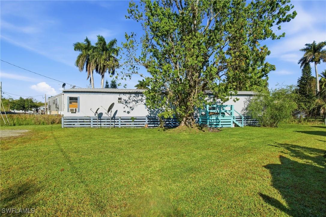 223 Gladys Ct., Other, FL 34137