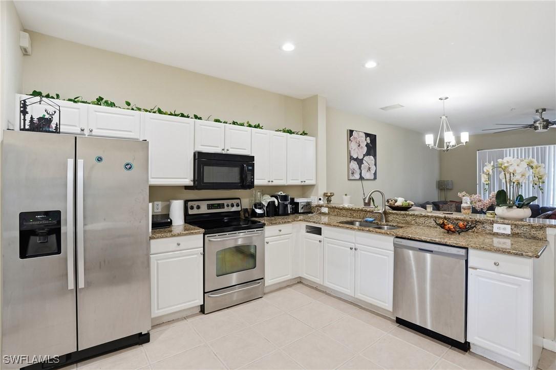 1013 Hampton Cir. #127, Naples, FL 34105