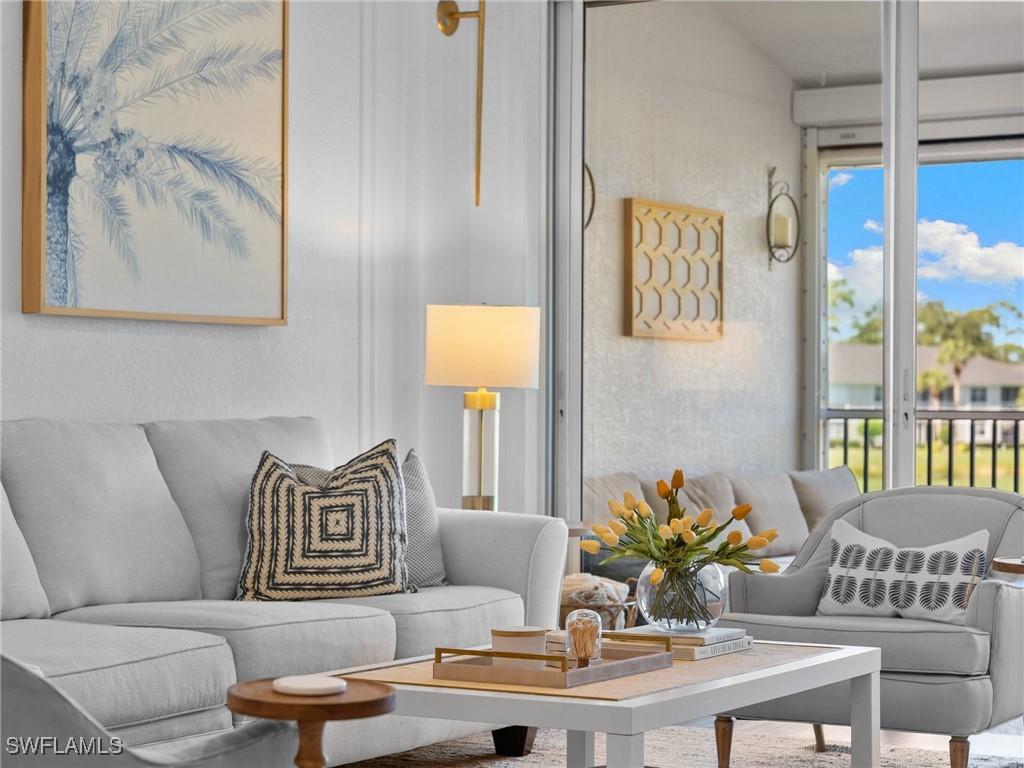 2215 Chesterbrook Ct. #204, Naples, FL 34109