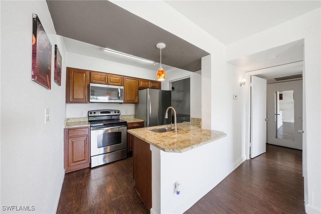 2925 Winkler Ave. #920, Fort Myers, FL 33916